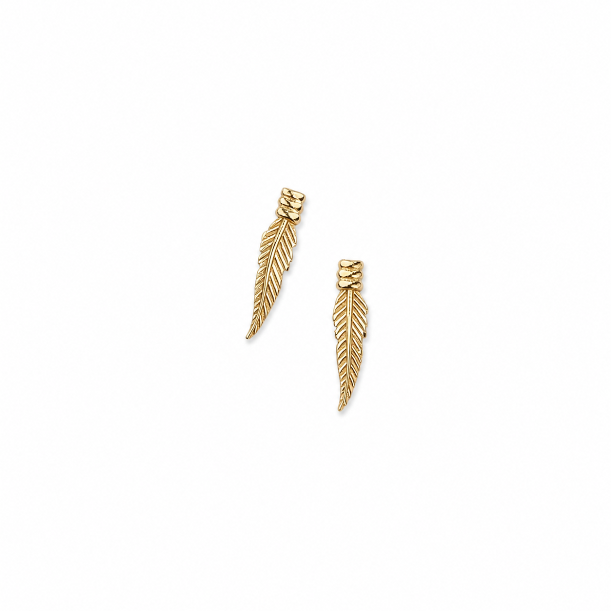 C628E6CC-43D7-45BE-B1B3-B7E1479CA396 گوشواره میخی طلا طرح پر - Image 1